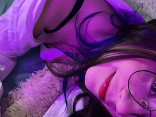 AliceCollinz webcam